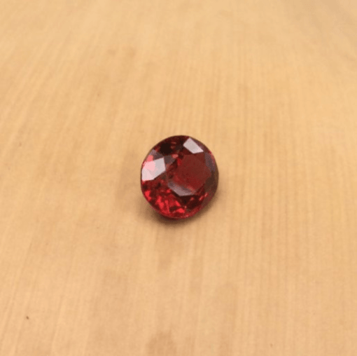 genuine rare dark red spinel 7x6mm oval cut 1 carat LSG464