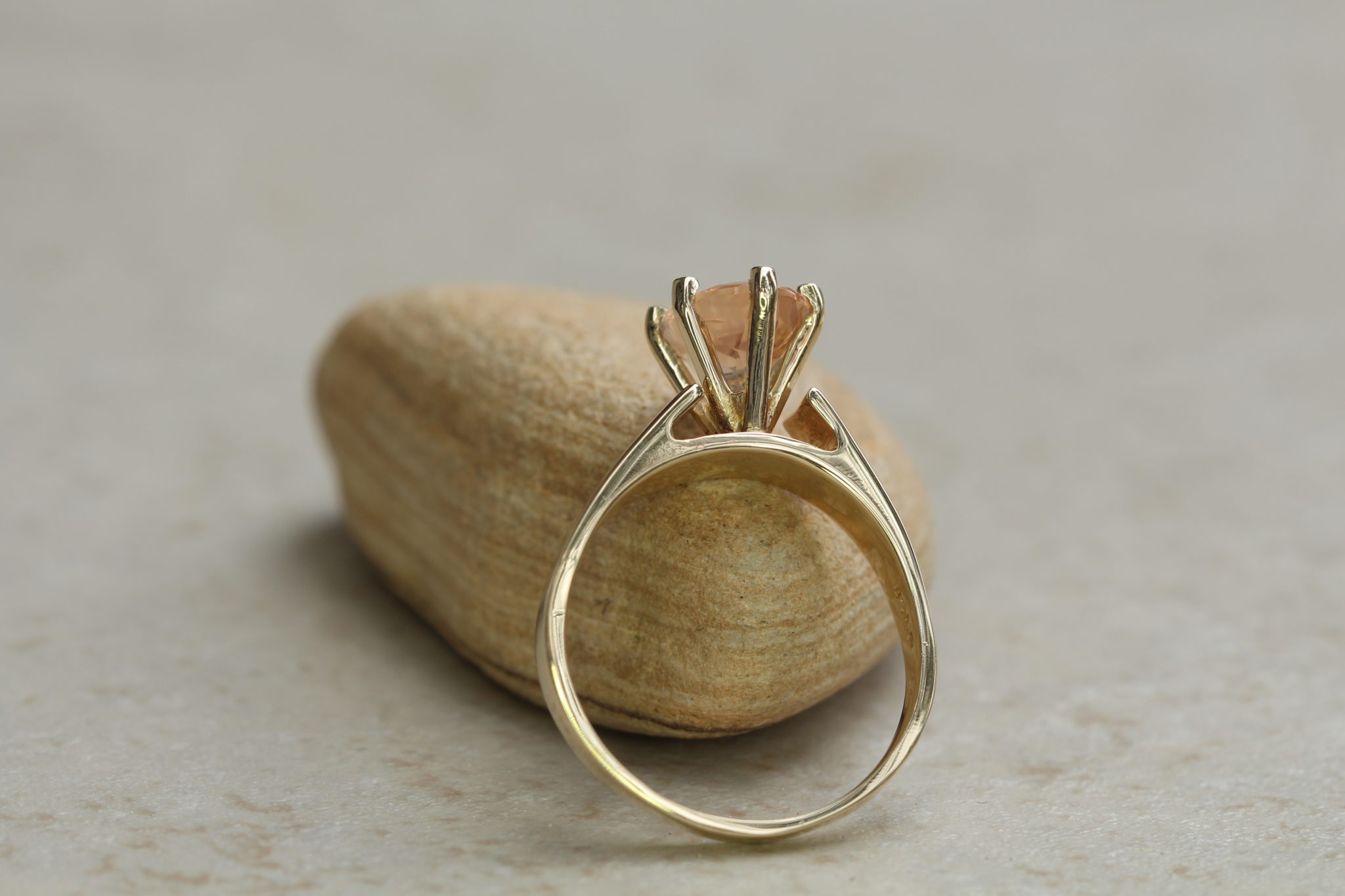 Add a new head and morganite to your ring - Image 4