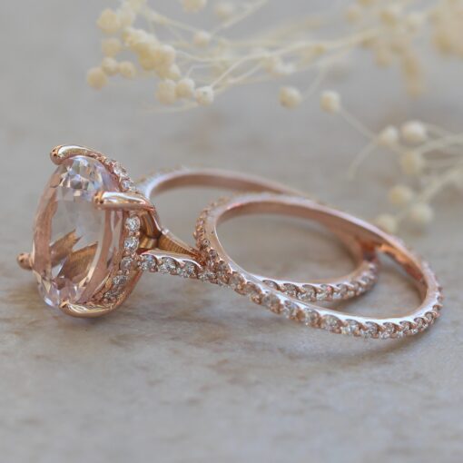 4-carat-oval-light-peach-morganite-engagement-ring-bridal-set-with-full-eternity-diamond-shank-side