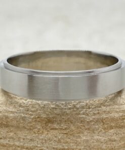 Classic 5mm Wide Man's Band Brushed Texture White Gold Platinum LS3809