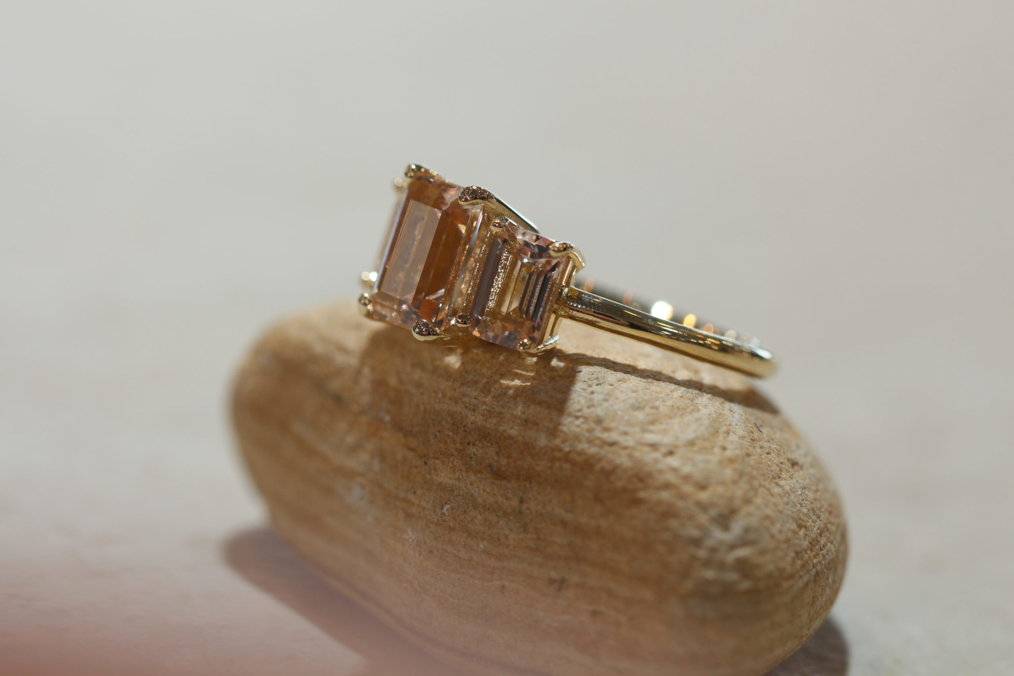Custom emerald cut morganite three stone ring - Image 5