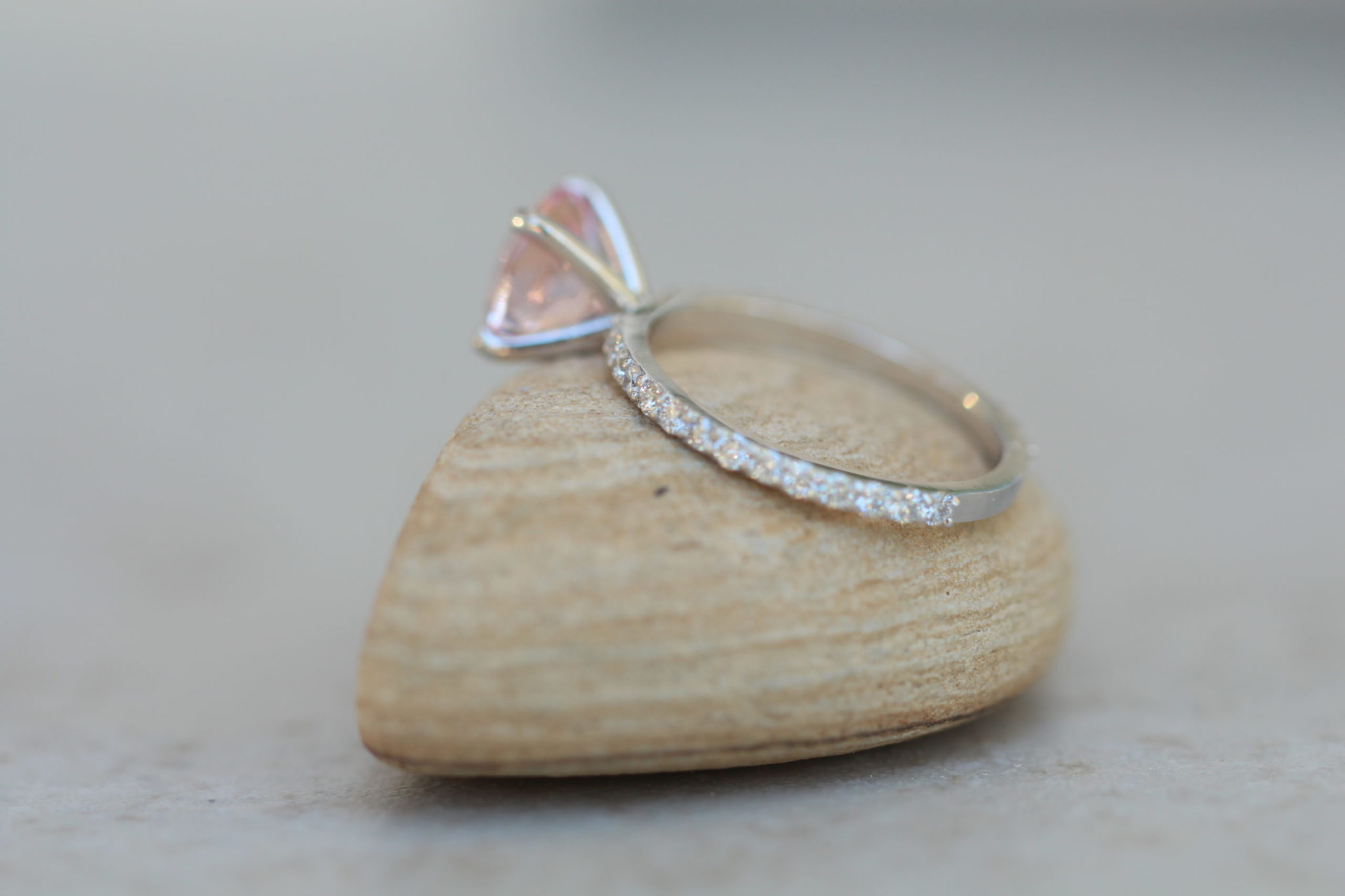 Custom pure pink morganite and diamond ring - Image 4