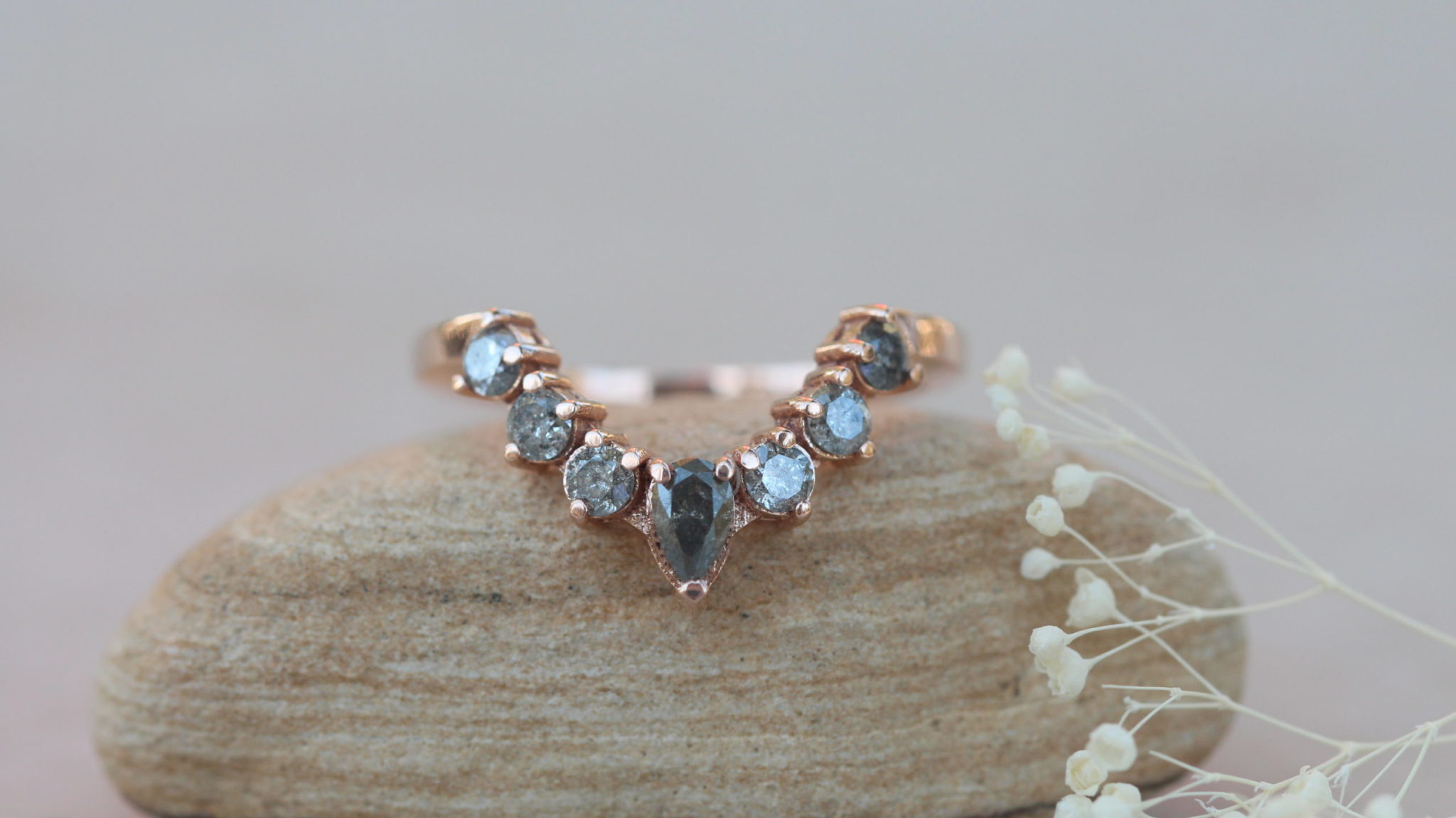 Morganite wedding band - Image 2
