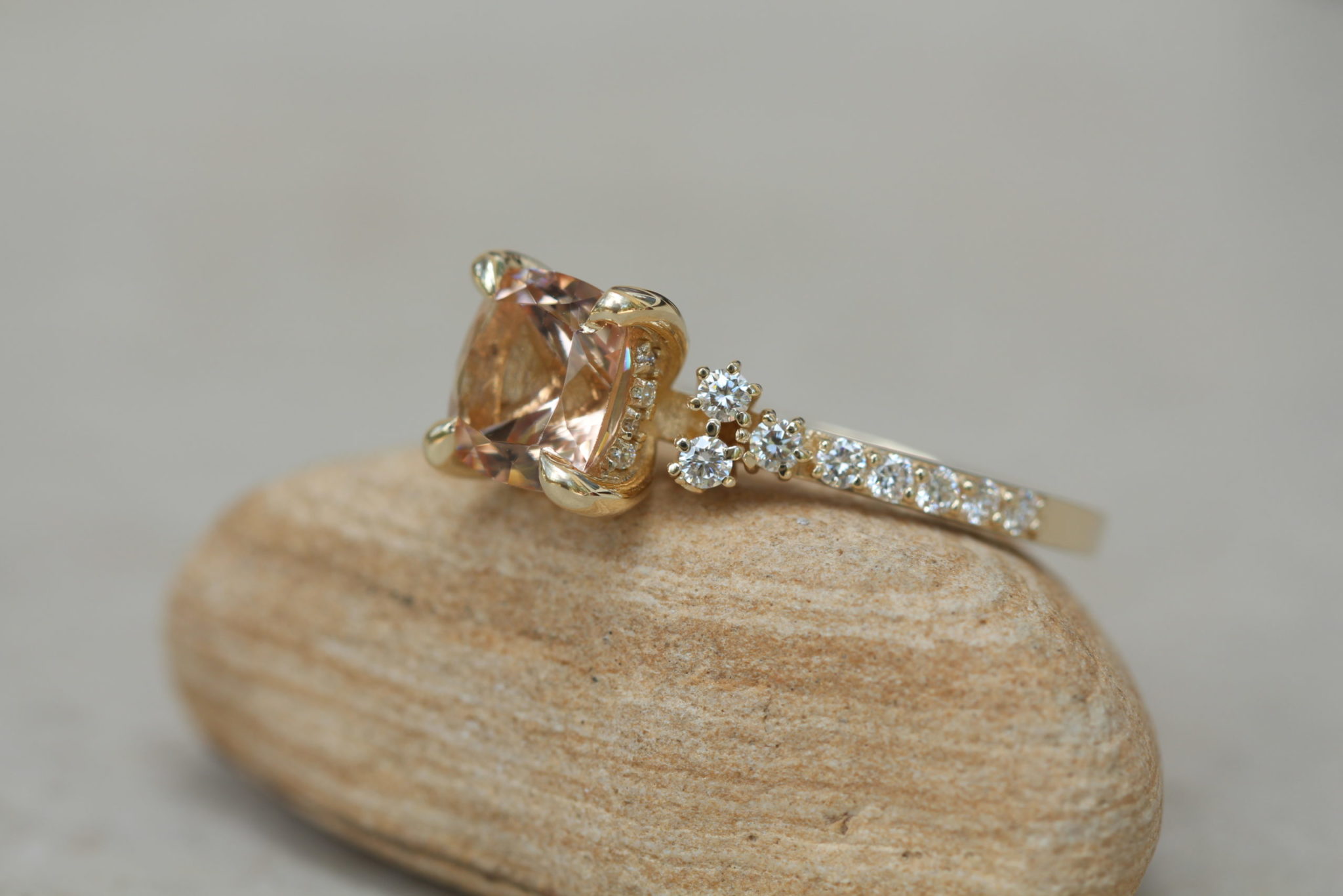 Custom square cushion morganite and diamond ring - Image 8