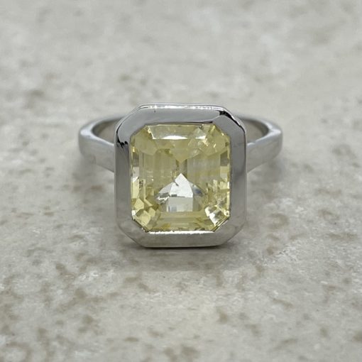 Custom GIA Certified light yellow unheated, untreated sapphire solitaire ring - Image 2