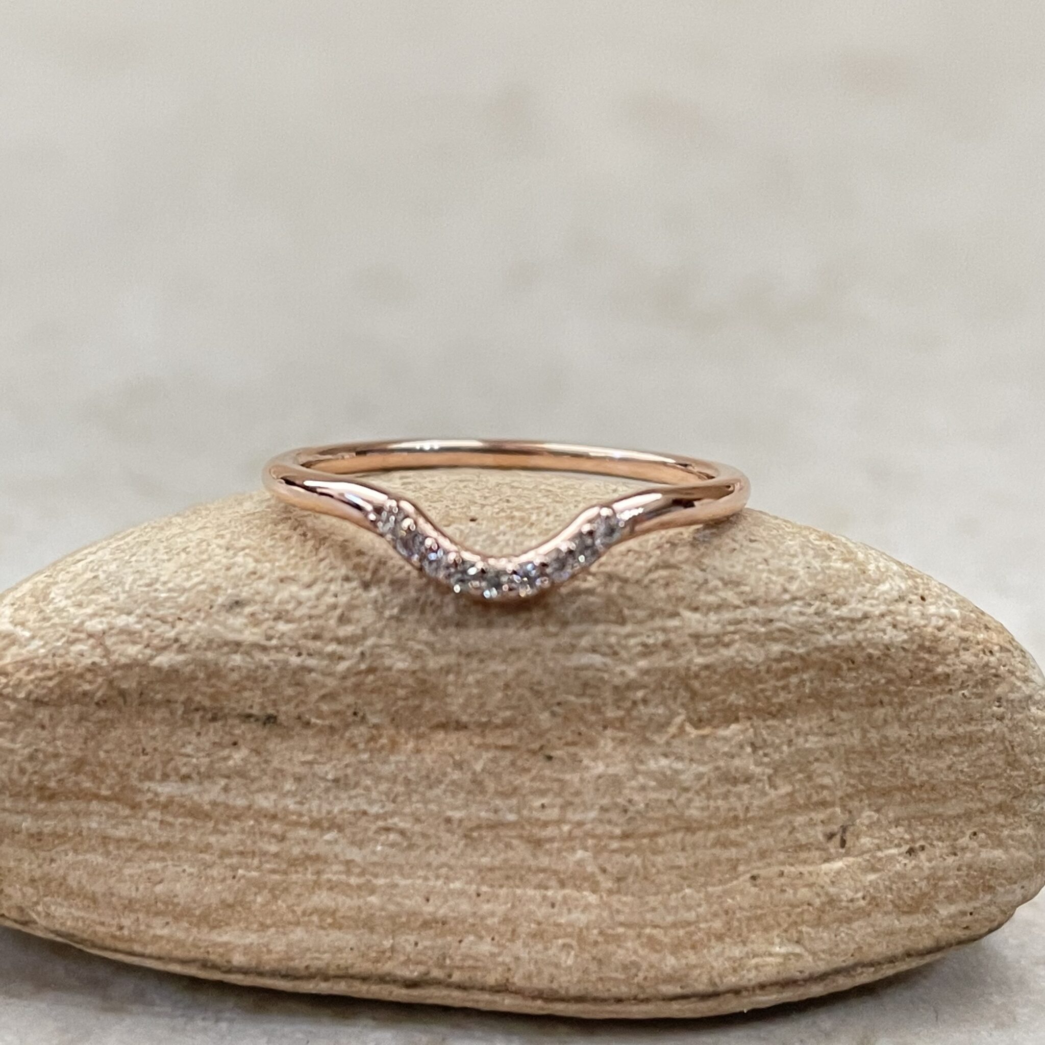 Custom moissanite wedding band for your engagement ring - Image 2