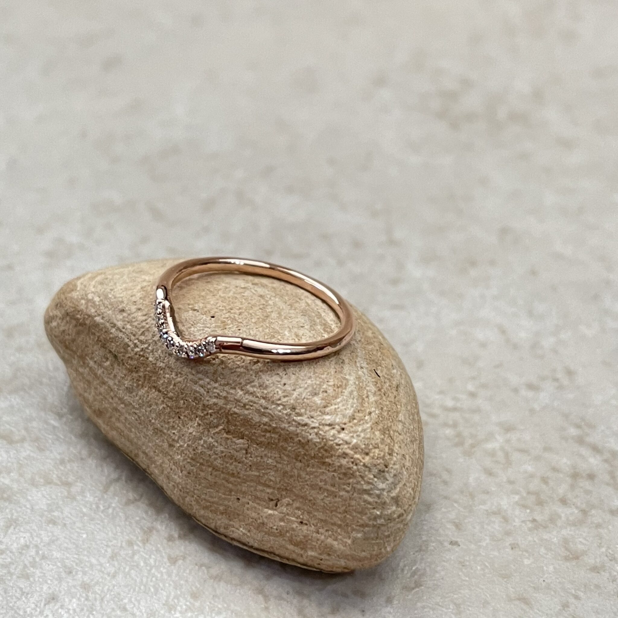 Custom moissanite wedding band for your engagement ring - Image 3