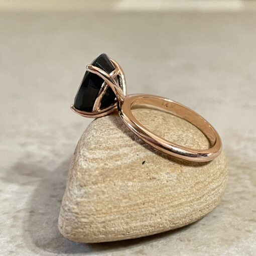 Custom black blue sapphire solitaire ring in 14k rose gold with moissanite band - Image 4
