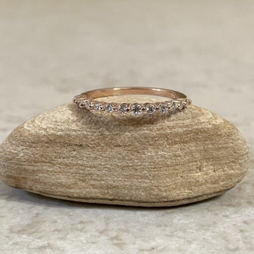 Custom black blue sapphire solitaire ring in 14k rose gold with moissanite band - Image 5