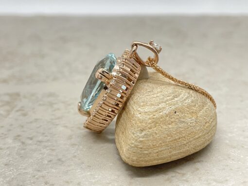 Custom Heart Cut Aquamarine and Diamond Necklace in Rose Gold - Image 4