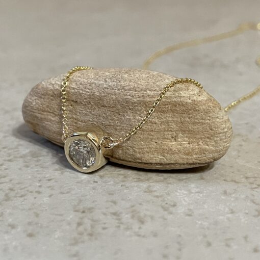 Custom bezel necklace for your diamond - Image 3