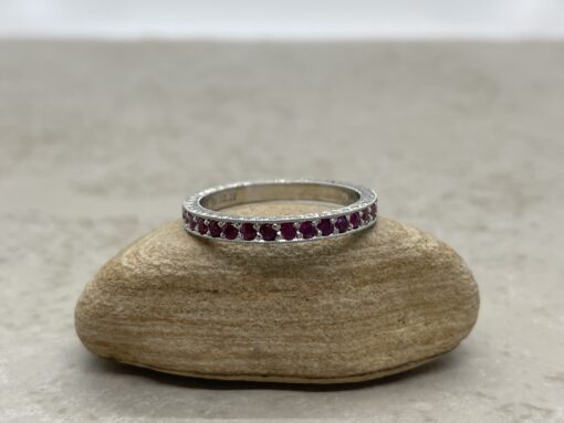 Custom genuine ruby mother's band in platinum with custom engraving - Image 2