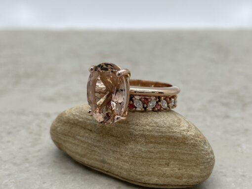 Custom oval morganite ring with peach sapphire and diamond wedding band - Image 3