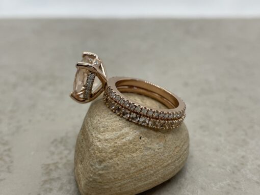 Custom heart shaped beverly collection ring with morganite band - Image 4