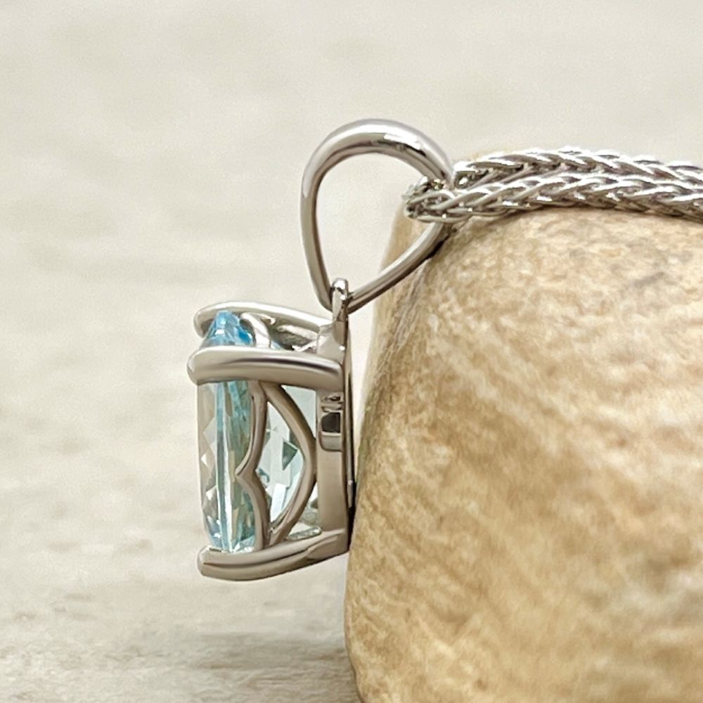 Oval Cut Aquamarine Pendant Filigree Basket White Gold Platinum LS6672