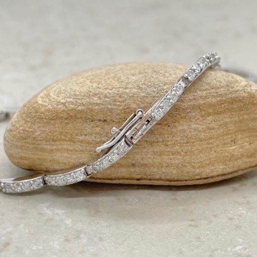 Round White Diamond Bracelet with Safety Clasp 18k White Gold LS6652