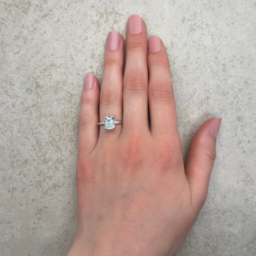 Solitaire Bright Aquamarine Engagement Ring White Gold Platinum LS6691