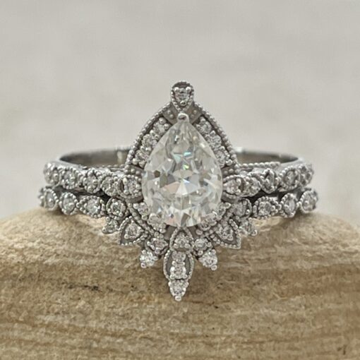 Custom Moissanite Pear Cut Emeline Bridal Set - Image 2