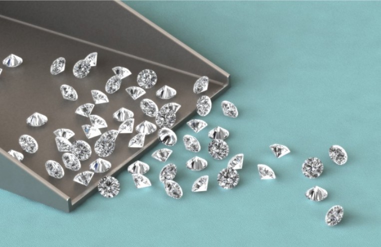 Laurie Sarah Who is Laurie Sarah About Us Custom Jewelry Design