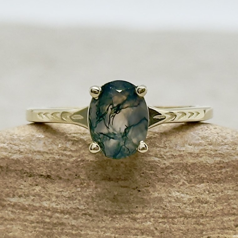 Custom Oval Moss Agate Ring with leaf details - Image 2