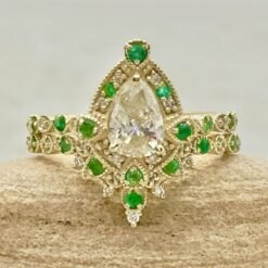 IGI Pear Cut Lab Diamond Emerald Matching Ring Set Yellow Gold LS7300