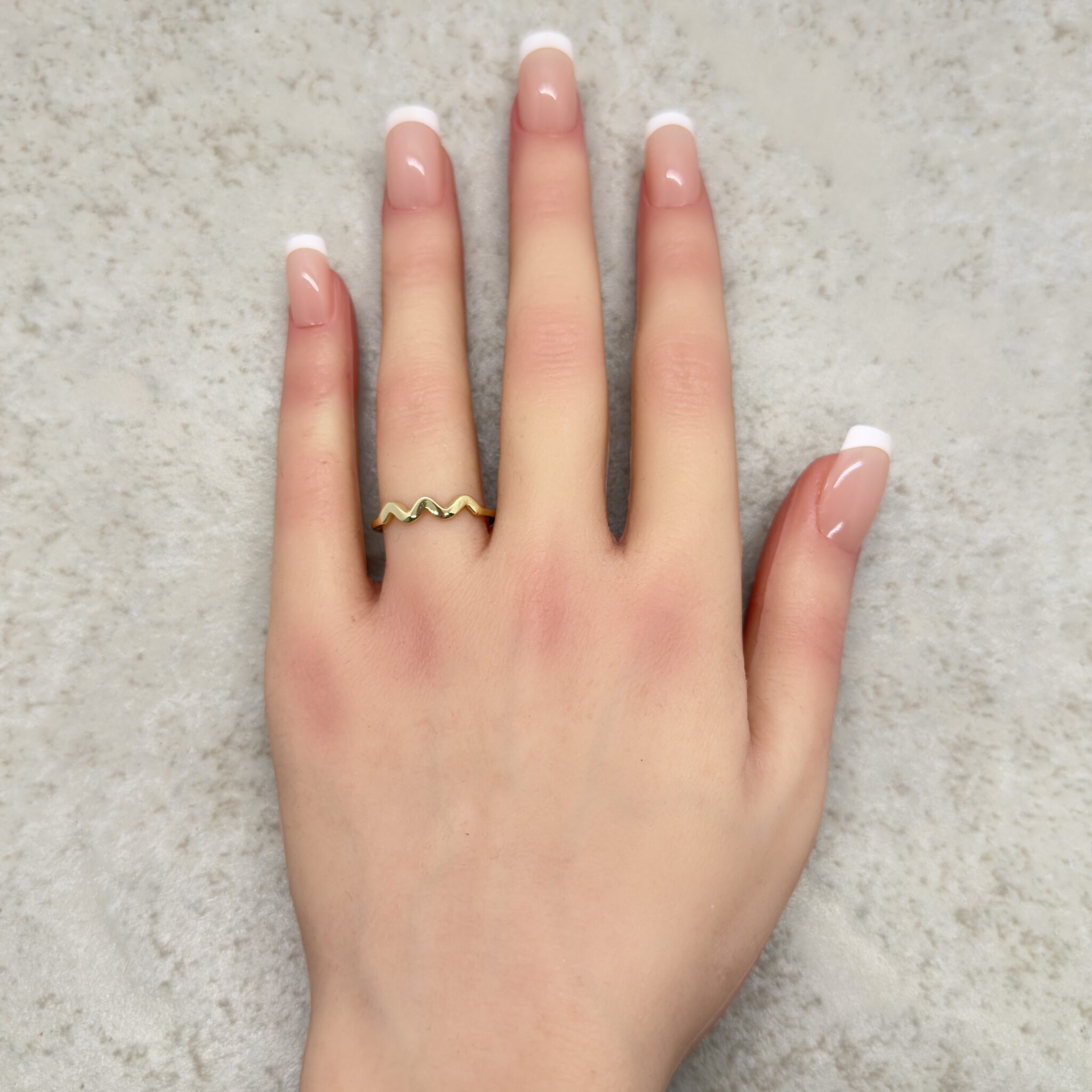 Custom 14k Yellow Gold Zig-Zag Ring - Image 3